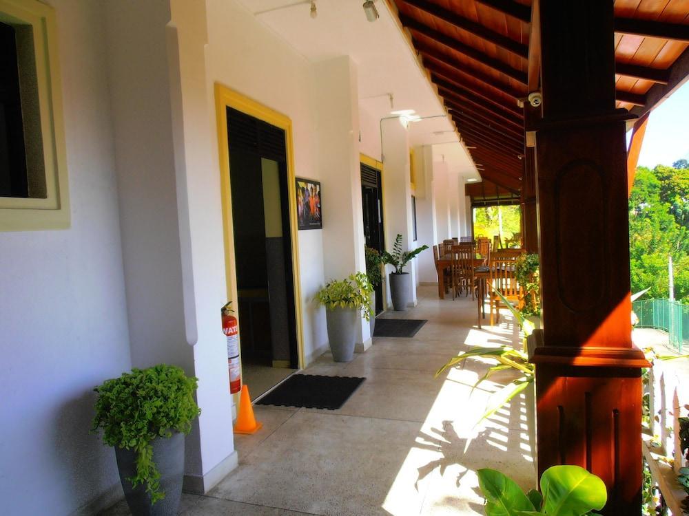 Satyodaya Educational Training Centre Kandy Kültér fotó